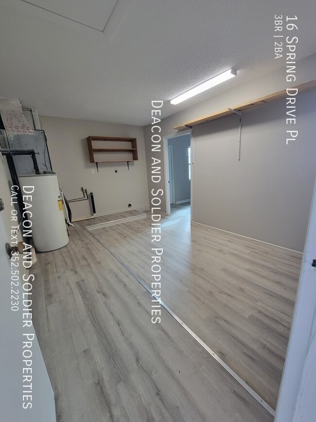 Building Photo - 16 Spring Dr Pl