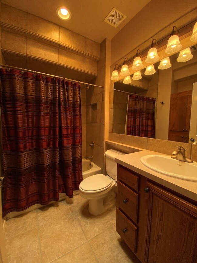 Building Photo - Beautiful home in The Boulders at Sonoma Ranch ***55 Plus Community***