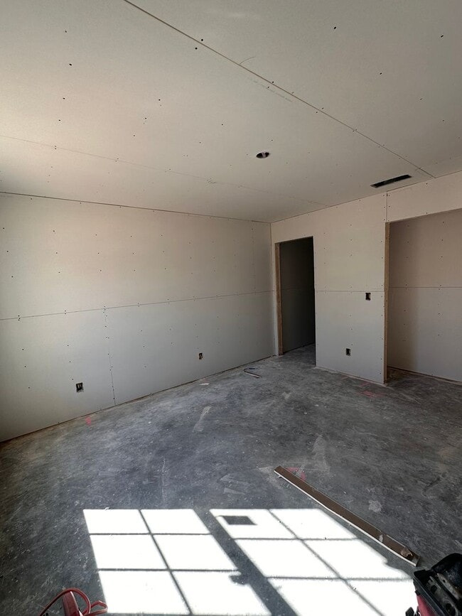 Building Photo - 4 Bed 3 Bath Brick Home - Coming Soon