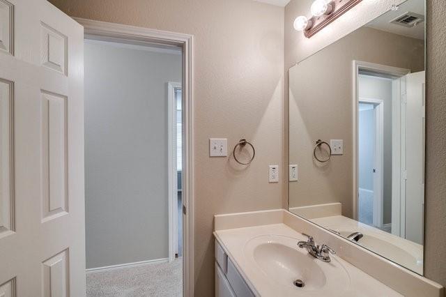 Building Photo - 25 Larkspur Dr