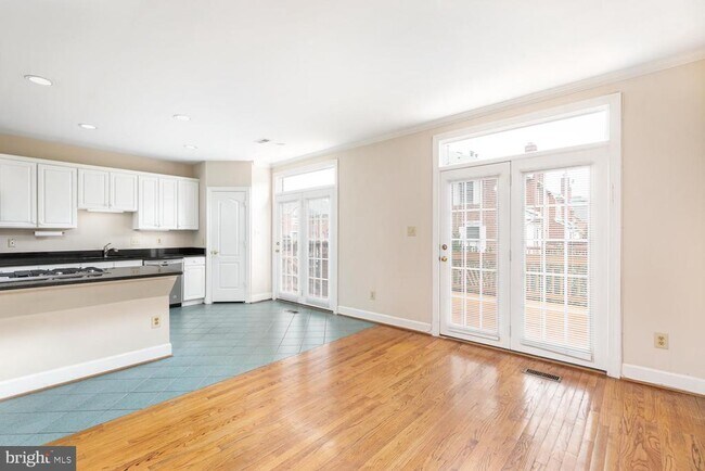 Building Photo - 8165 Madrillon Ct