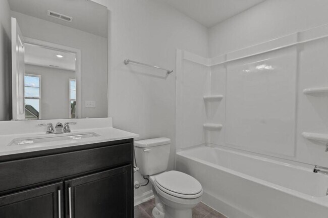 Building Photo - 720 Gimari Dr
