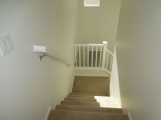 Building Photo - 42640 Indigo Pl