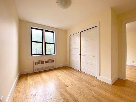 Building Photo - 2 bedroom in Bronx NY 10463