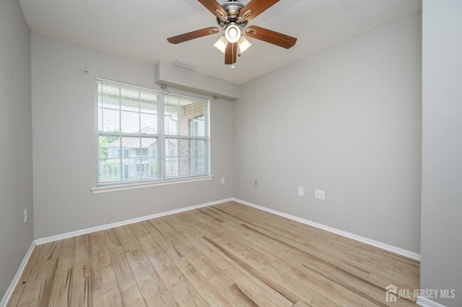 Building Photo - 180 Lackland Ave