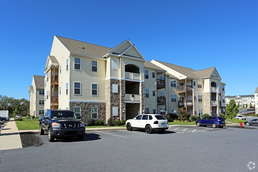 Hawthorne Gardens 99 Dickens Dr Lancaster PA 17603 Apartment Finder