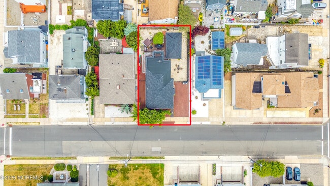 Building Photo - 62 K St