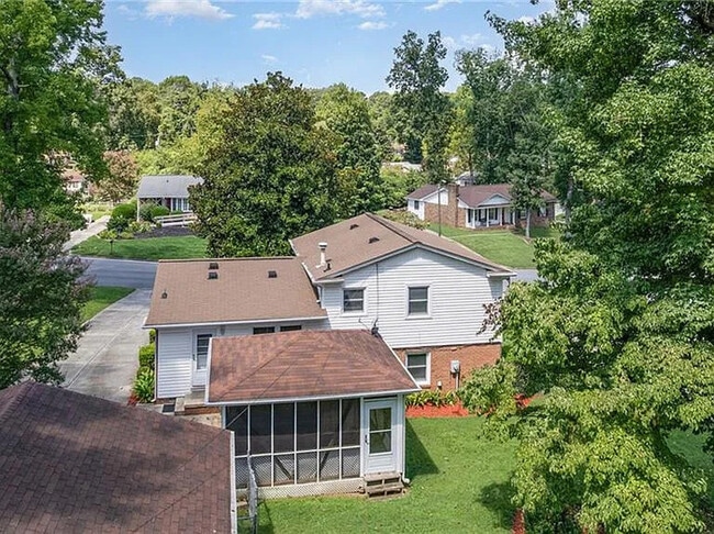 Building Photo - Earn Wealth While Leasing - Like a Homeown...