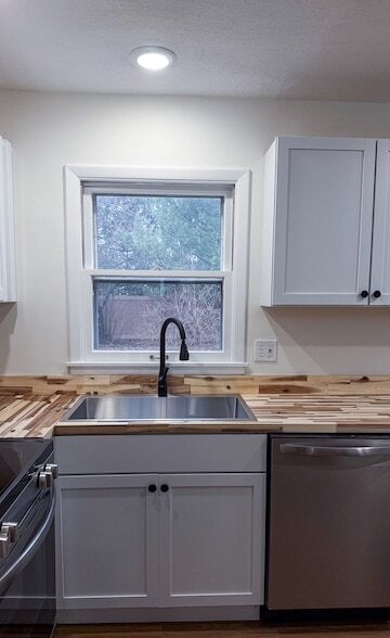 Building Photo - 2005 S Prospect Ave