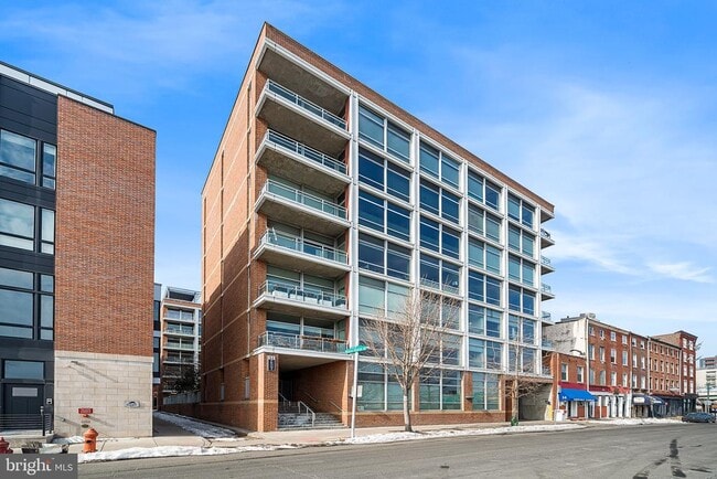 Building Photo - 22 S Front St