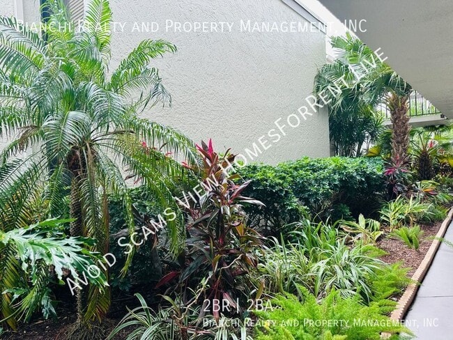 Building Photo - 6365 Bahia Del Mar Blvd S