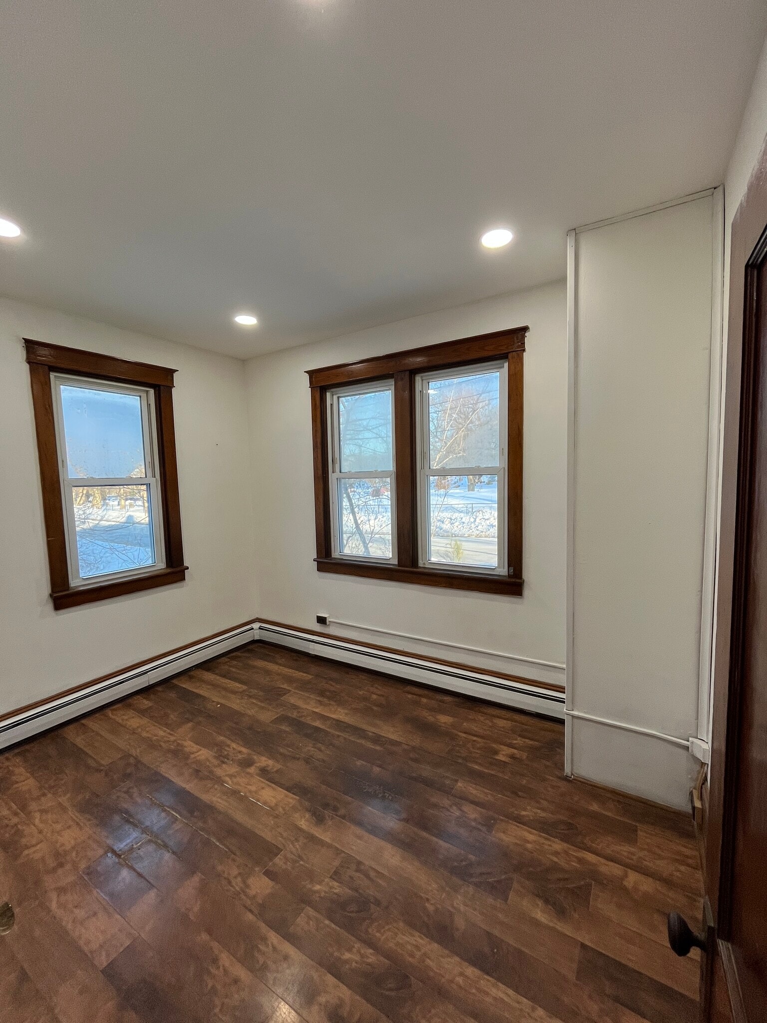 Building Photo - 44 Cedar Ave