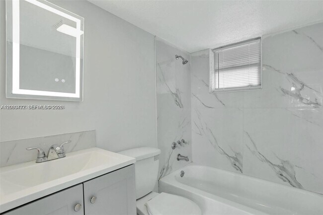 Building Photo - 2701 NW 18th Terrace