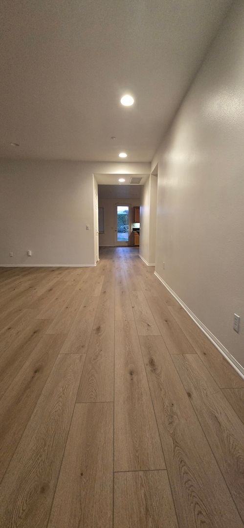 Building Photo - Spacious Redlands Family Home