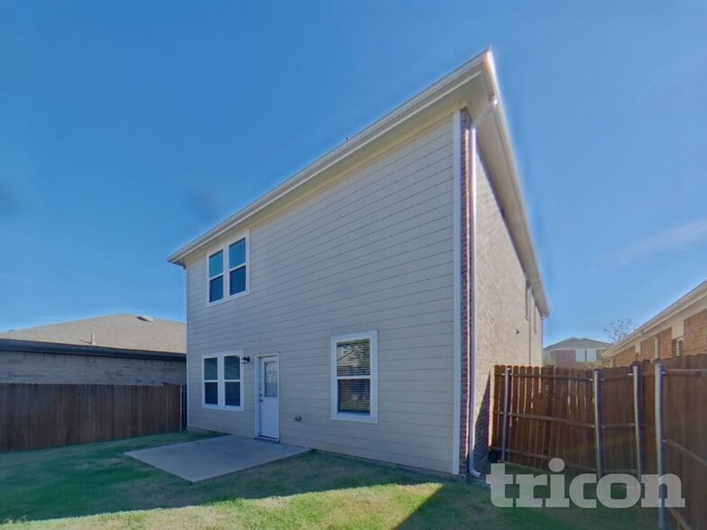 Building Photo - 418 Madison Way