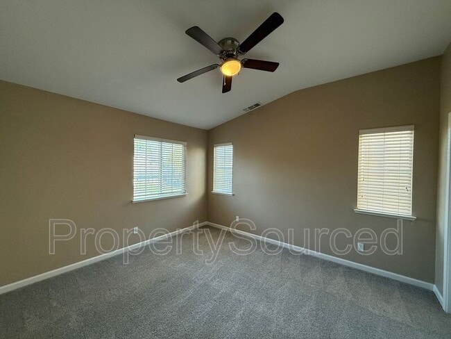 Building Photo - 2156 Fountain Square Ave