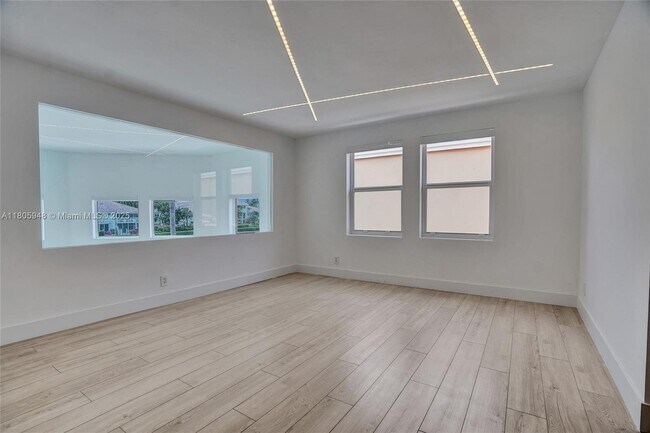 Building Photo - 3757 NE 208th Terrace