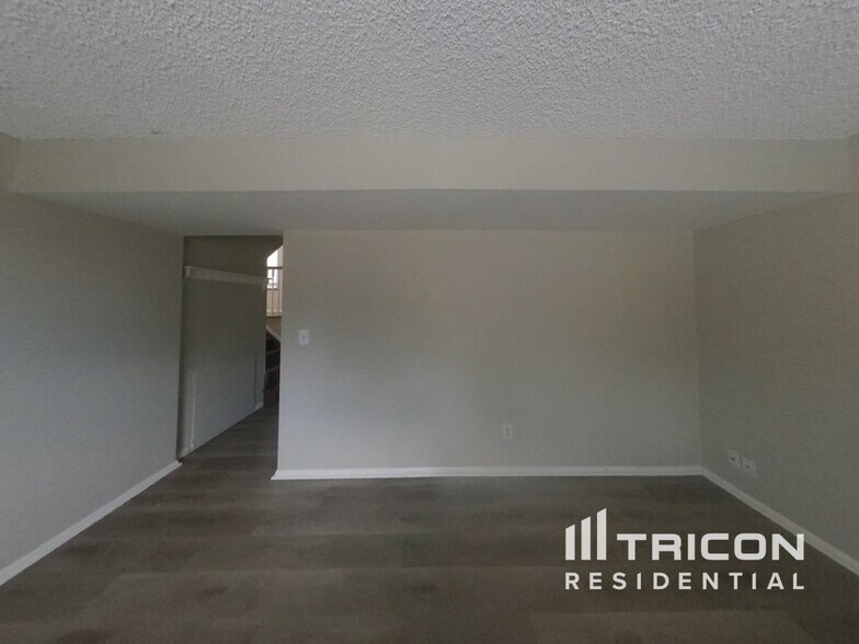 Building Photo - 5565 Mosca Pass Ct