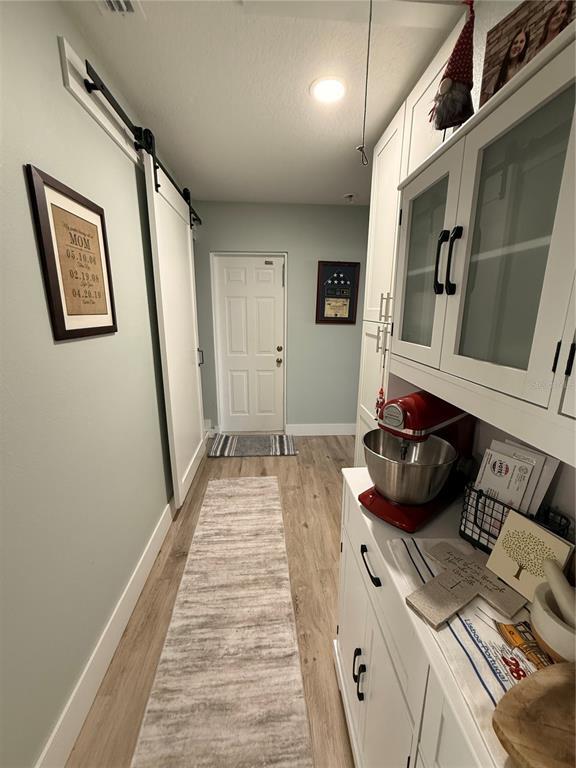 Building Photo - 360 Palm Cir