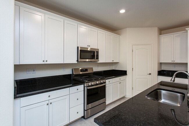 Building Photo - 1260 Grey Owl Dr.