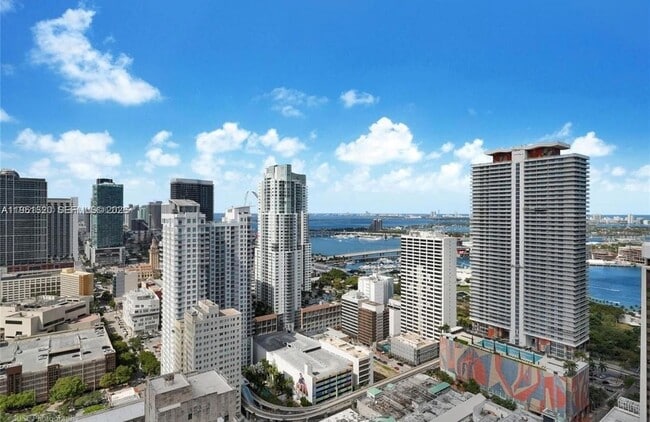 Building Photo - 151 SE 1st St