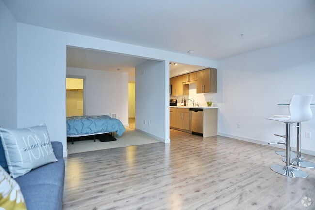 1BR, 1BA - 548 SF - The Noble Apartments