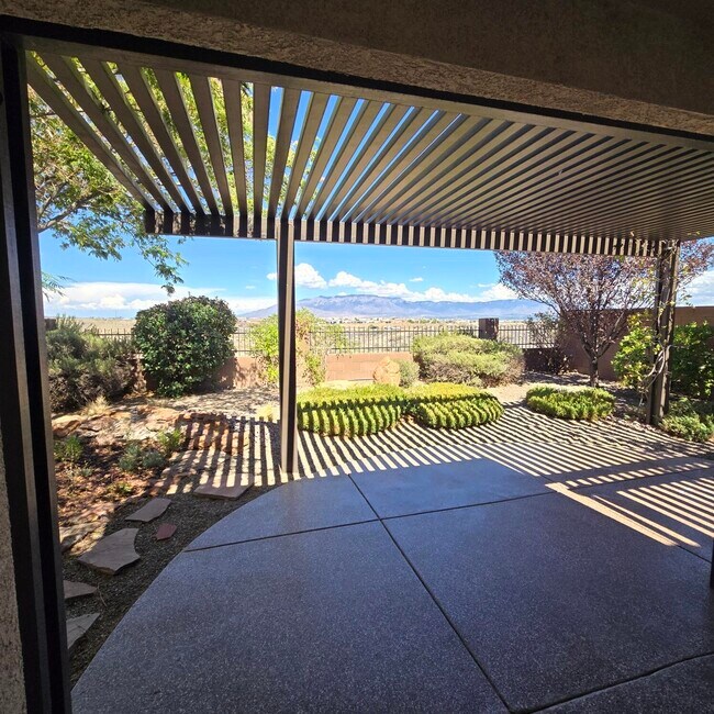 Building Photo - 6912 Vista Del Sol Dr NW
