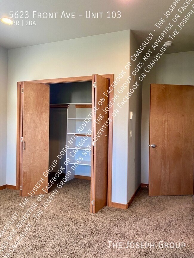 Building Photo - 5623 Front Ave