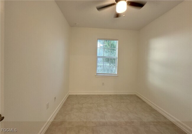 Building Photo - 43800 Blue Heron Ln