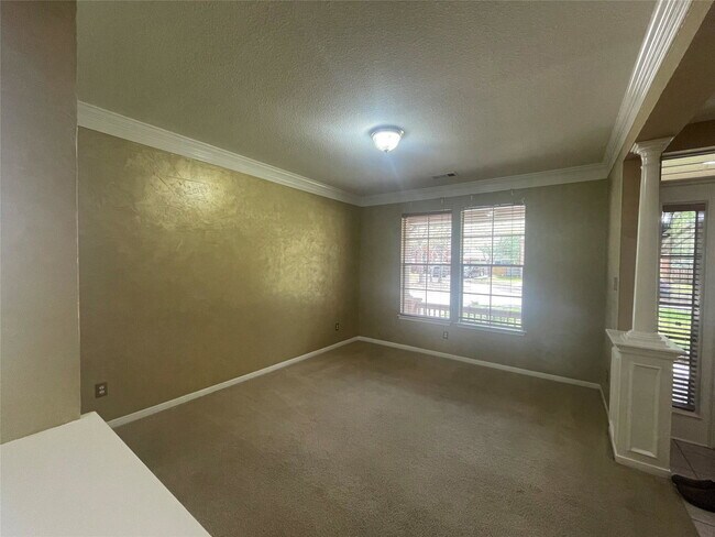 Building Photo - Velasco Court, Sienna, TX 77459 - 4 BR 3.5 BA single-family home