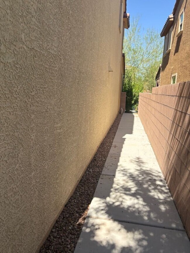 Building Photo - Beautiful two-story home in Inspirada with...