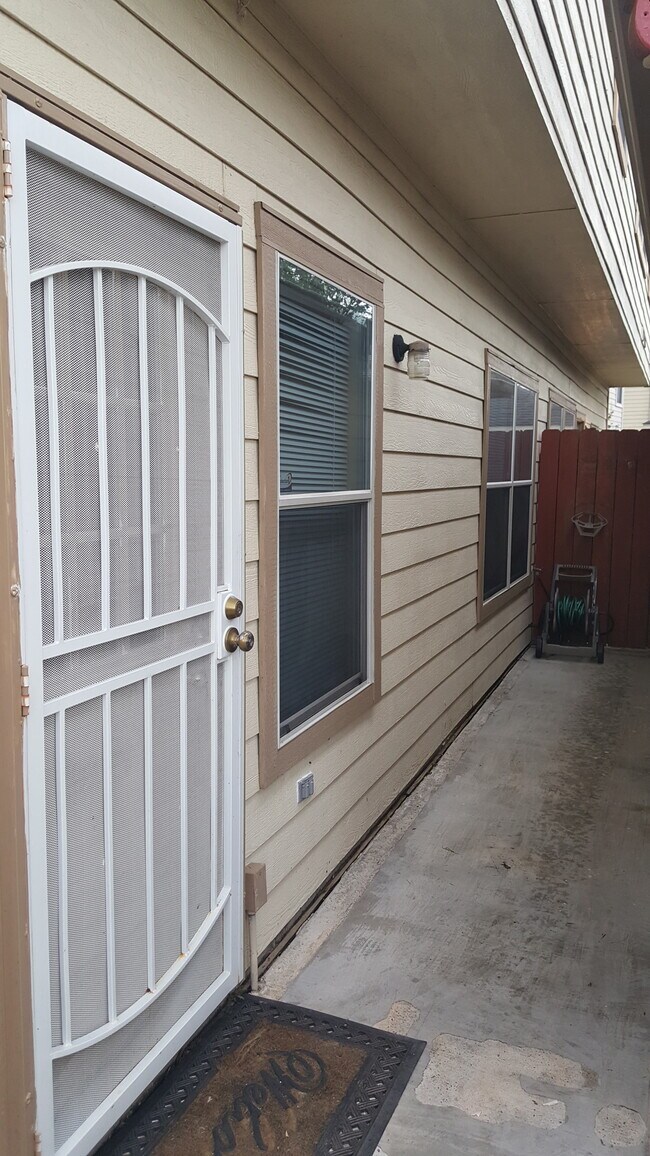 Exterior: Patio/Deck ADDITIONAL FEATURES * Are Pets Allowed Case By Case Basis * Exterior Fully Fen - 23631 Twisting Falls Drive