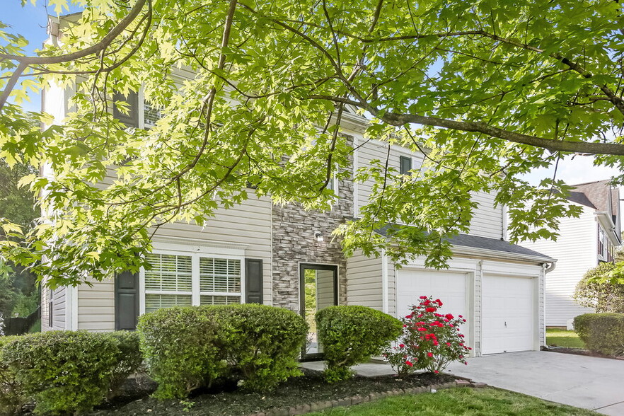 Building Photo - 4525 Staffordshire Ln