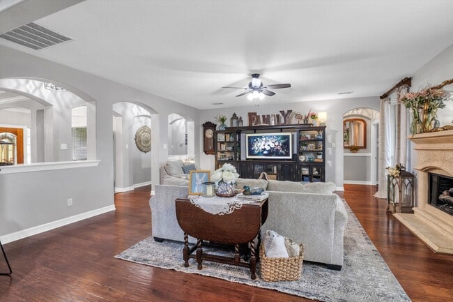 Building Photo - 8810 Tumblewood Dr