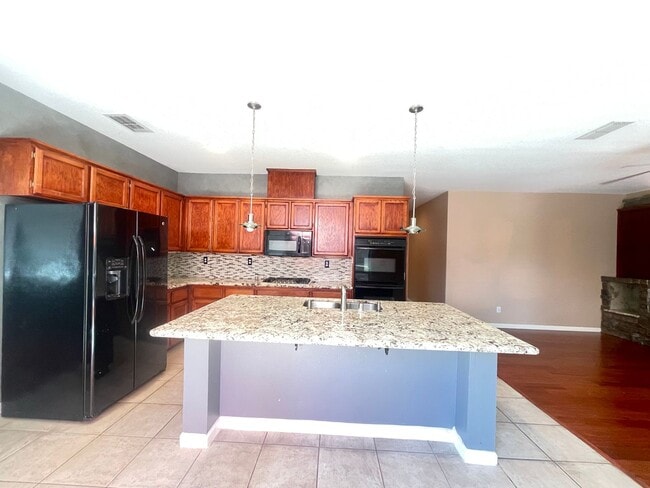 Building Photo - 959 Sterling Cir