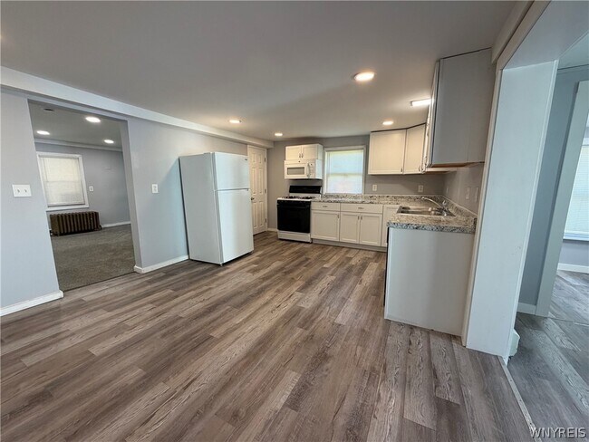 Building Photo - 59 Olcott St