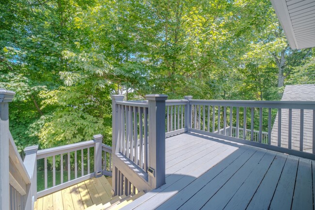 Building Photo - Scenic Lakeview Rental located on Boatman'...