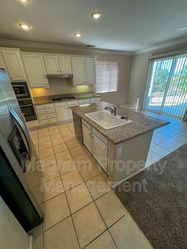 Building Photo - 31486 Pennant Ct
