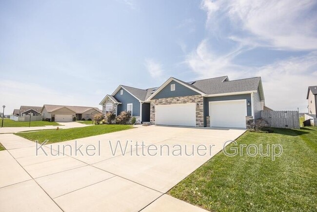 Building Photo - 2678 London Ln