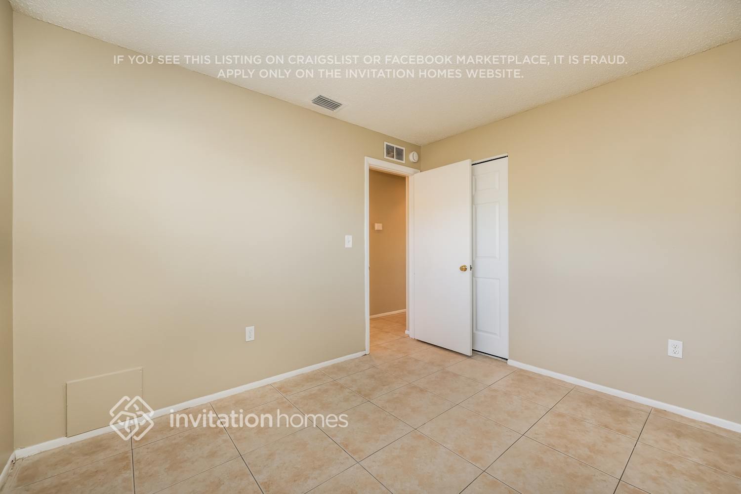 Building Photo - 11447 Walsingham Rd