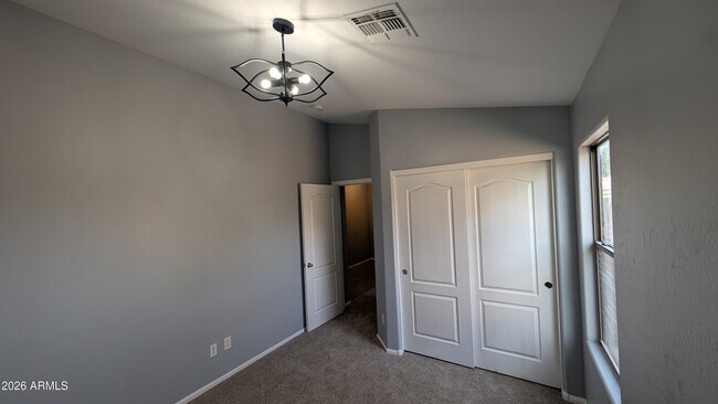 Building Photo - 45 W Gold Dust Way