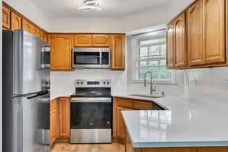 Building Photo - 2135 Acklen Ave