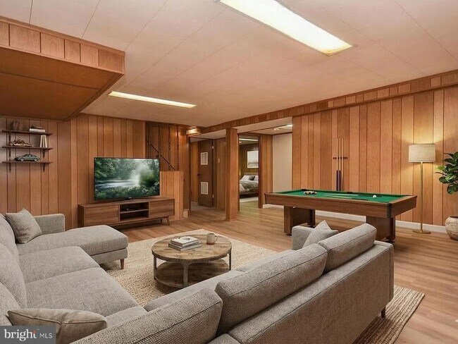 Building Photo - 4426 Hallet St