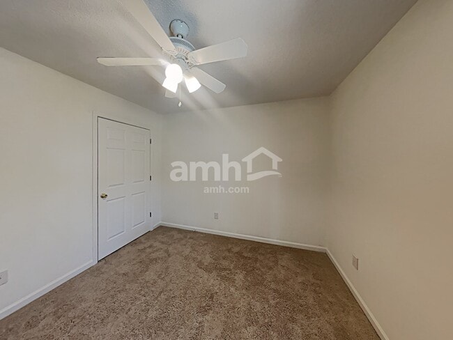 Building Photo - 3212 Grandiflora Pl