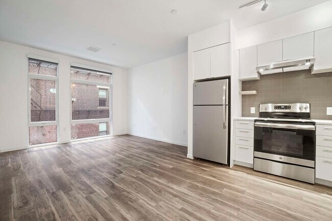 Building Photo - 839 Beacon St