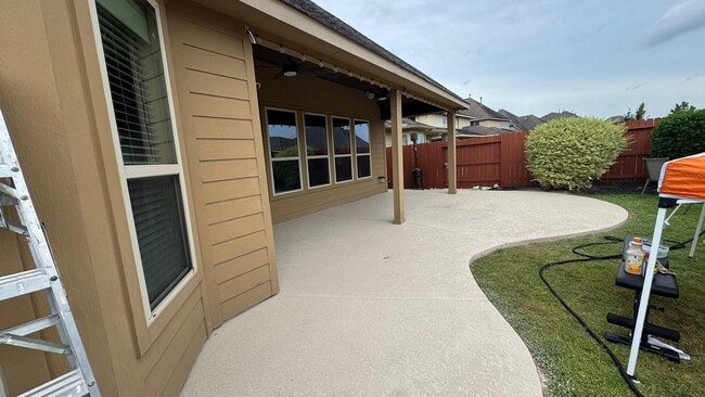 Building Photo - 9131 Basin Ridge Ln
