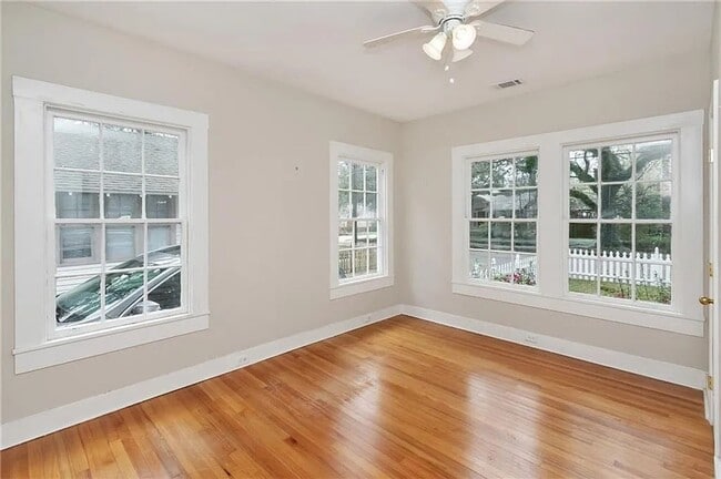 Building Photo - Beautiful 4 bedroom home in Midtown