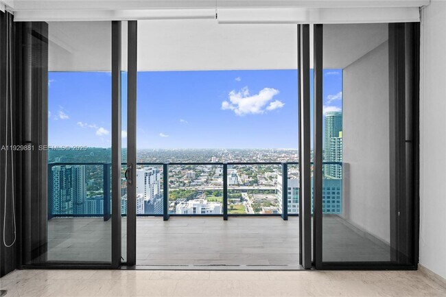 Building Photo - 88 SW 7th St