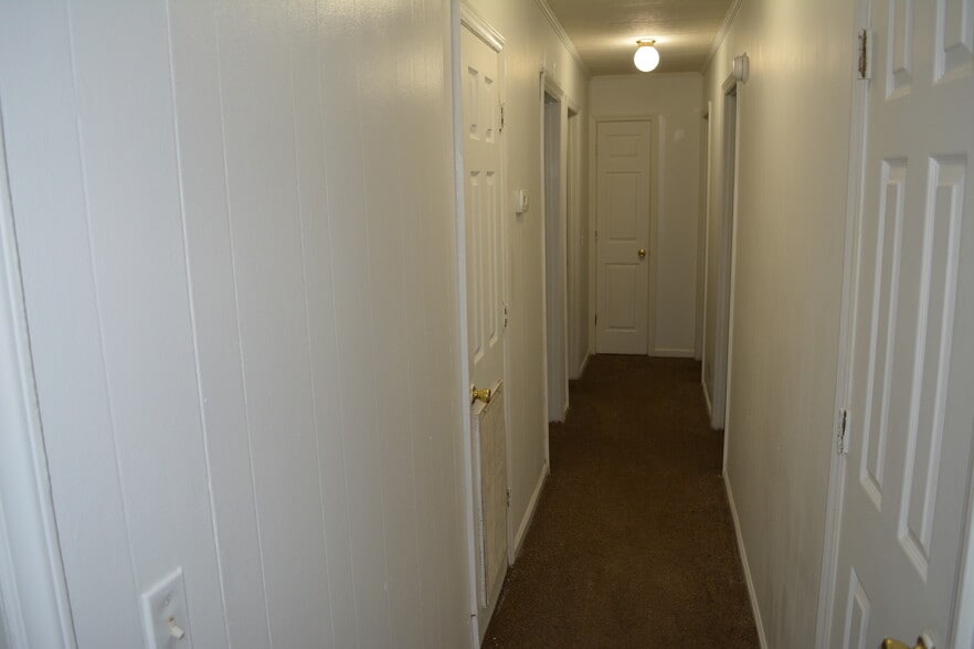 Building Photo - 129 Miranda Rd