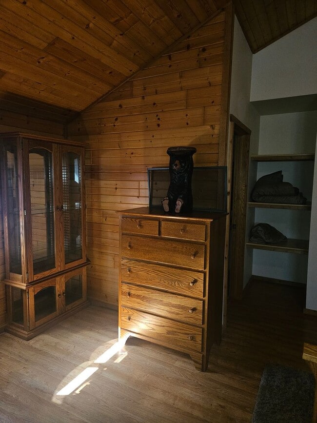 Building Photo - 2 Bed / 2 Bath Fully Furnished Cabin House in Warrens, WI!